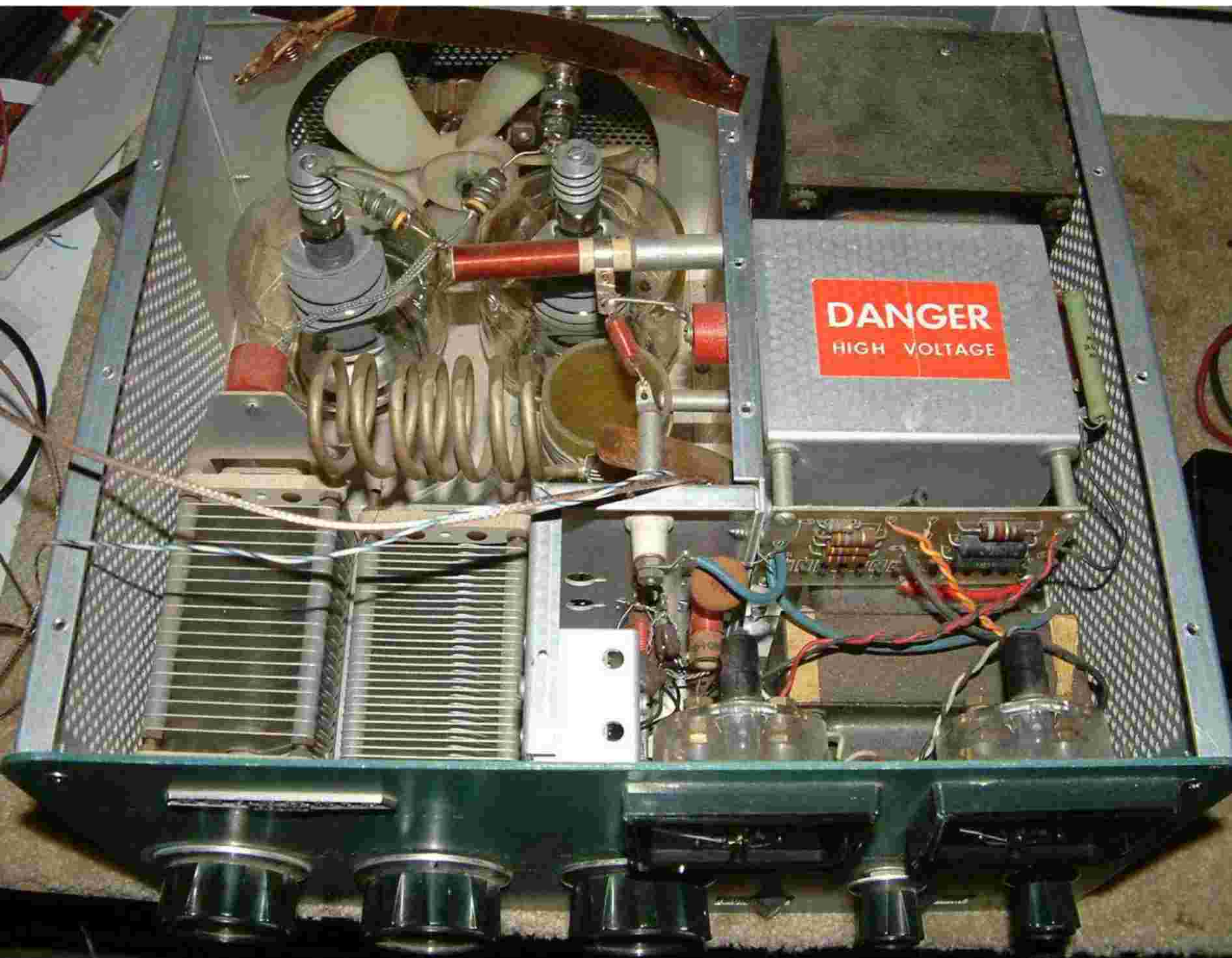 SB220 test amplifier parasitic myth